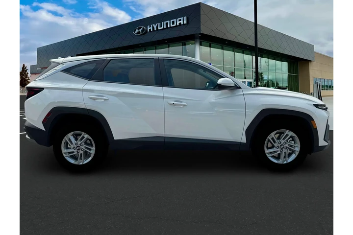 $29824 : Hyundai TUCSON 2025 SE 4dr S image 9