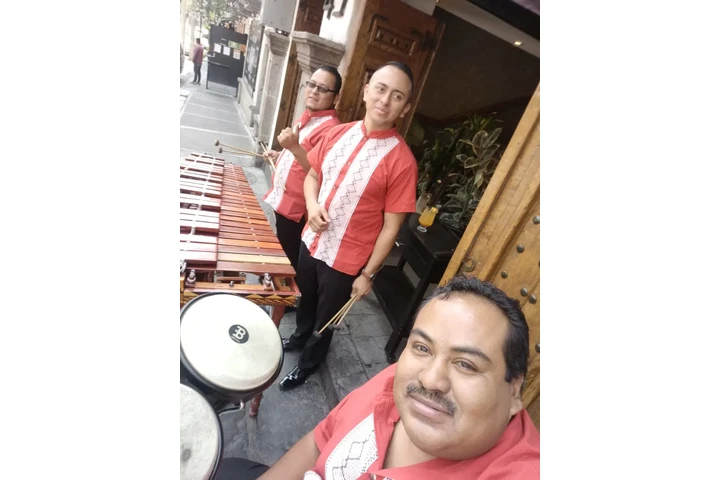 MARIMBA $2,600 X 2 HORAS image 3