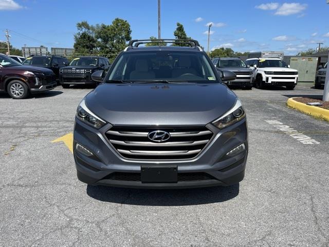 $14995 : PRE-OWNED 2016 HYUNDAI TUCSON image 8