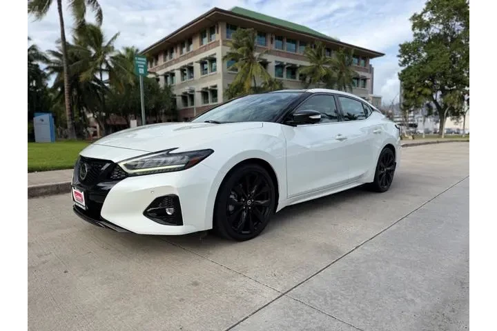 $27692 : Nissan Maxima 2022 3.5 SR 4d image 2