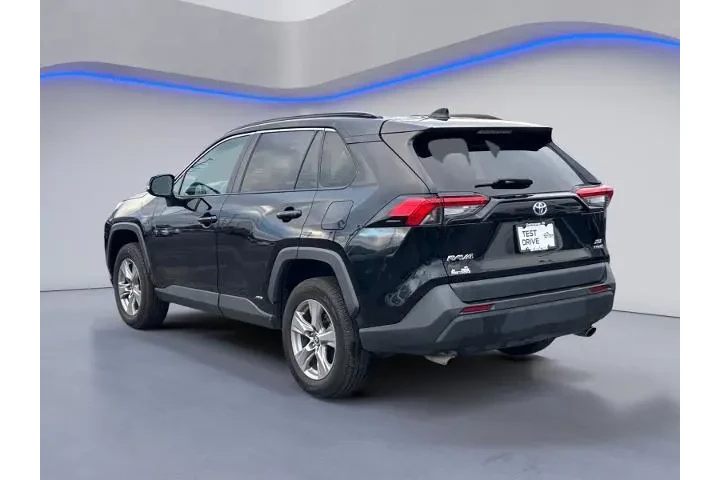 $25029 : Toyota RAV4 Hybrid 2023 AWD image 10