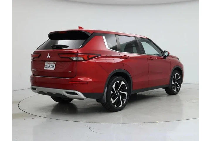 $23998 : Mitsubishi Outlander 2023 SE image 8