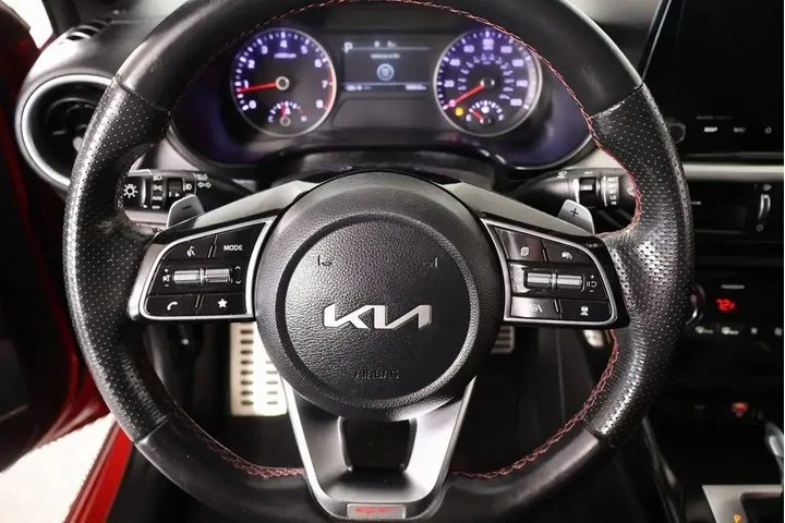 $17997 : Kia Forte 2023 GT 4dr Sedan image 2