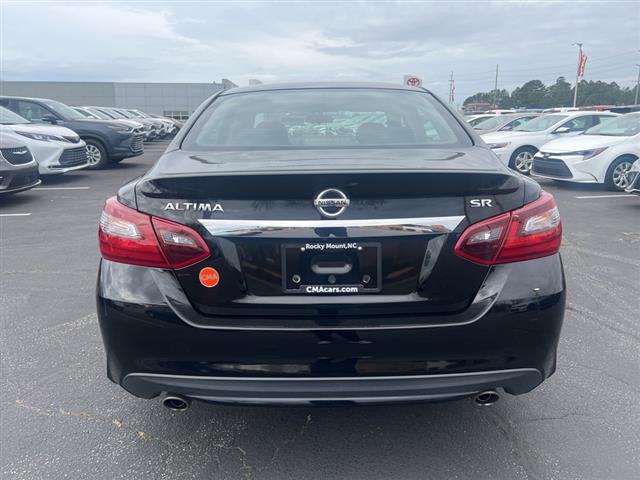 $11990 : PRE-OWNED 2017 NISSAN ALTIMA image 6