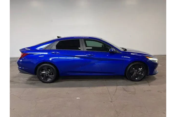 $17944 : Hyundai ELANTRA 2021 image 2