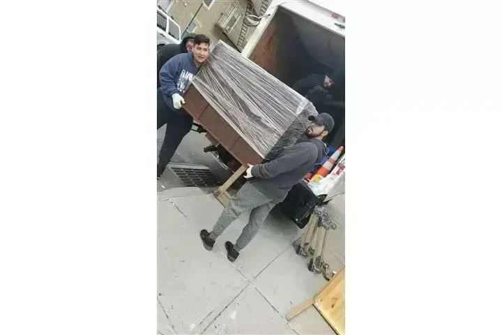 Mudanzas Económicas image 2