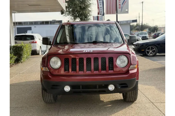 $11999 : 2014 Patriot High Altitude Ed image 5