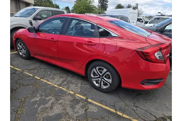 $14950 : Honda Civic 2017 LX 4dr Seda image 5
