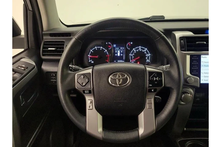 $35998 : Toyota 4Runner 2023 4x2 SR5 image 10