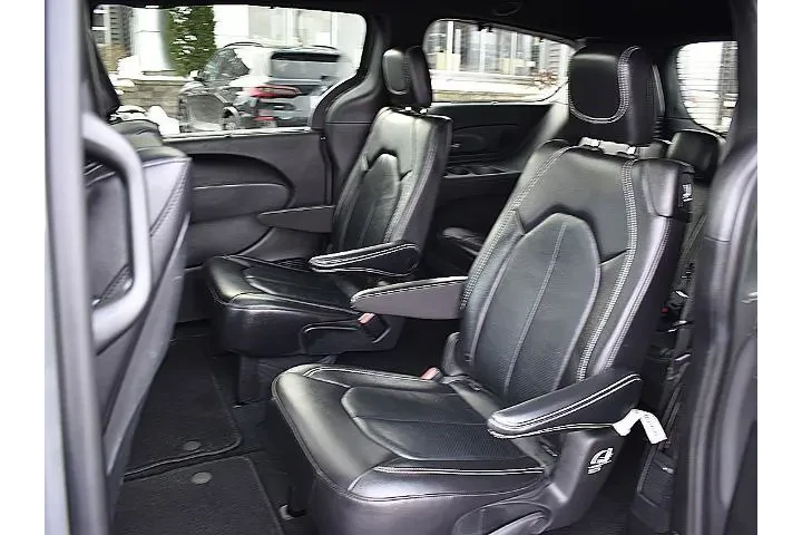 $31995 : Chrysler Pacifica 2022 AWD T image 6