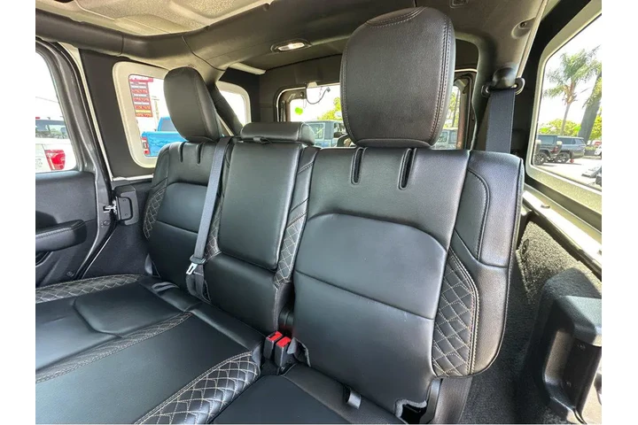 $33997 : 2021 Wrangler 4xe Unlimited S image 10
