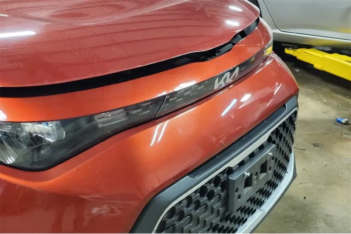 $17495 : Kia Soul 2023 LX 4dr Crossov image 3