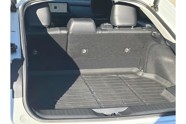 $32870 : Toyota Prius 2024 AWD Limite image 8