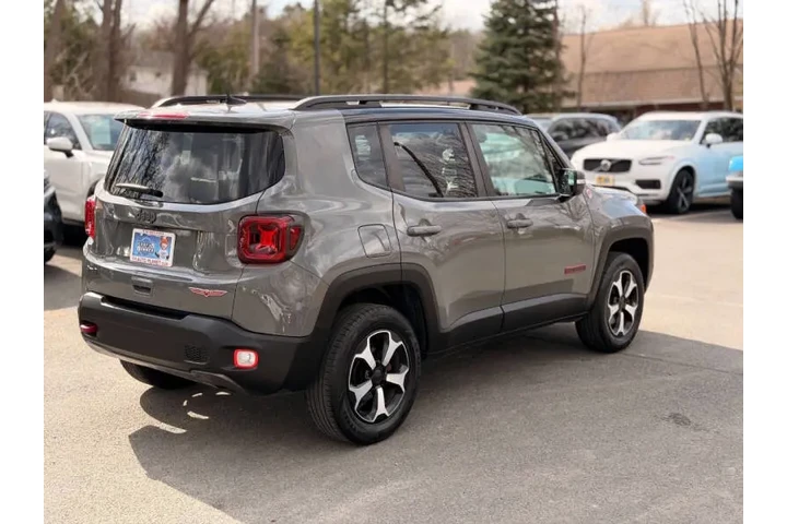 $15995 : 2021 Renegade Trailhawk image 9