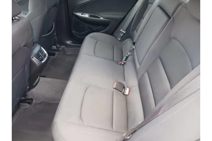 $14900 : 2023 Malibu LT image 3