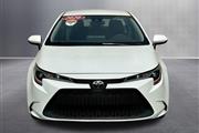 $17197 : 2020 Corolla LE thumbnail