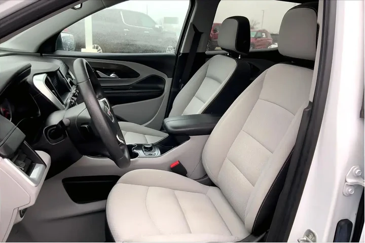 $19899 : GMC Terrain 2022 SLE 4dr SUV image 7
