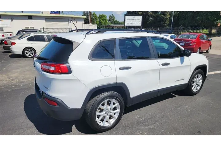$9499 : 2016 Cherokee image 5