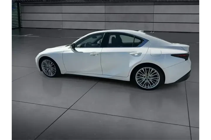$32998 : Lexus IS 300 2022 4dr Sedan image 5