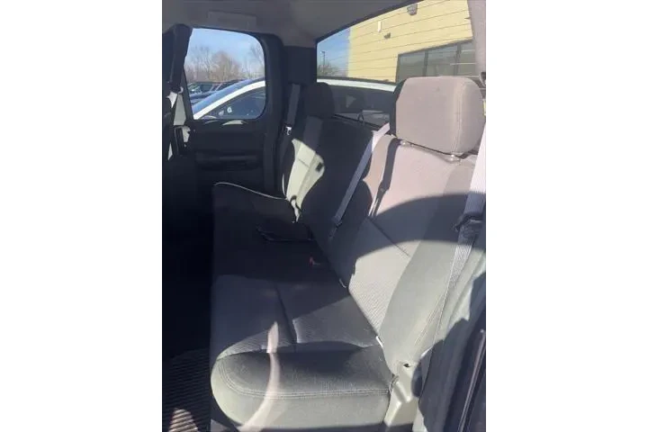 $10977 : GMC Sierra 1500 2011 4x4 SLE image 8