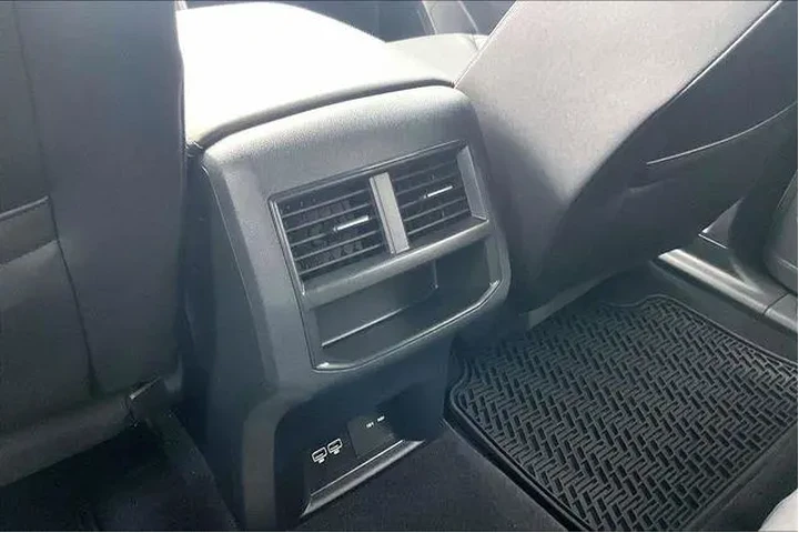 $22000 : Volkswagen Atlas Cross Sport image 10