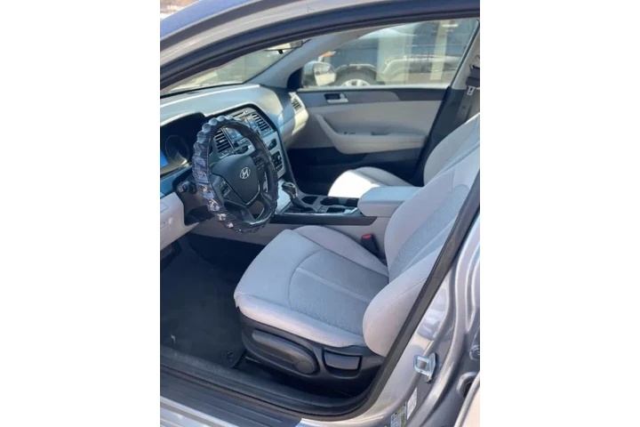 $6900 : 2016 Sonata image 6