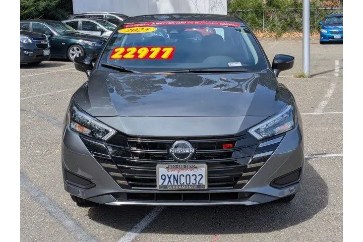$22977 : Nissan Versa 2025 SR 4dr Sed image 3