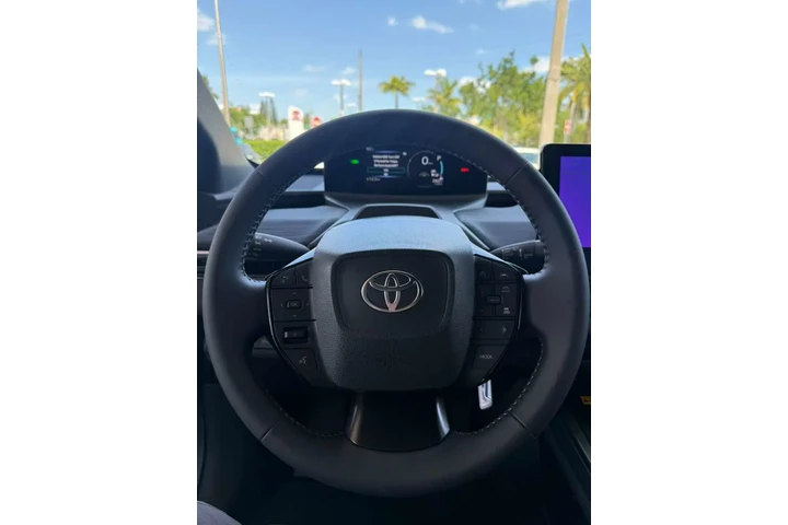 $40000 : Toyota CHR Eléctrica image 10