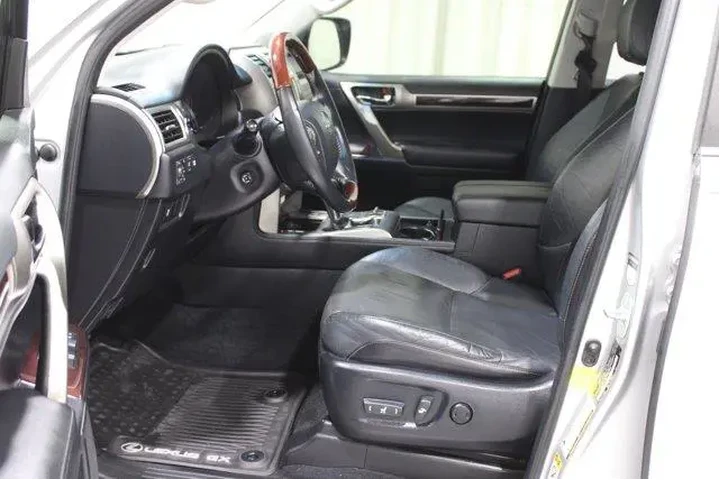 $27982 : Lexus GX 460 2015 AWD 4dr SU image 3