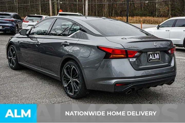 $18920 : Nissan Altima 2024 2.5 SR 4d image 4