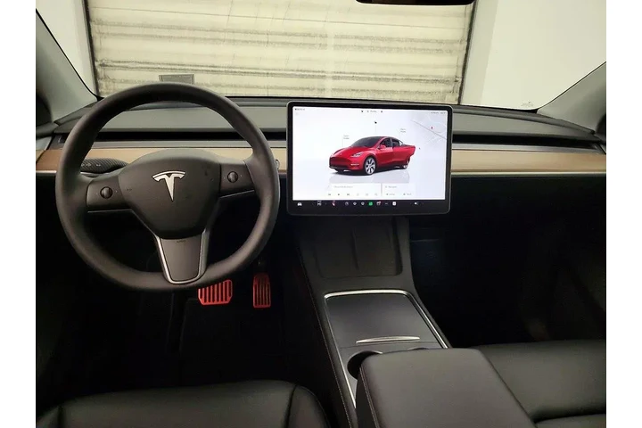 $31998 : Tesla Model Y 2023 AWD Long image 9