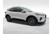 Ford Escape Plug-In Hybrid 2