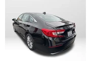 $23821 : Honda Accord 2022 LX 4dr Sed thumbnail