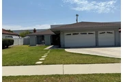 West Covina with 3 car garage en Los Angeles