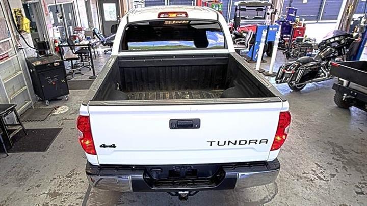 $31113 : 2019 Tundra SR5 5.7L V8 FFV C image 4