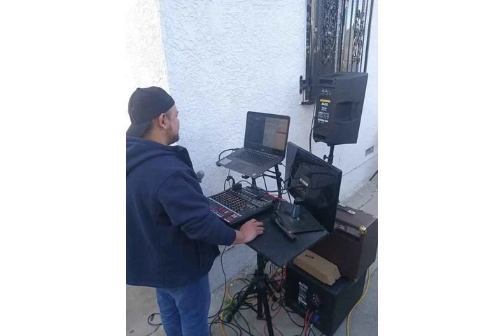 DJ  Para Fiestas Caceras image 2
