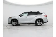 $39998 : Toyota Highlander 2021 AWD L thumbnail