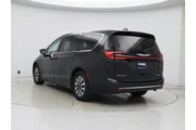 $26998 : Chrysler Pacifica Plug-In Hy thumbnail