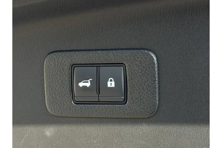 $35998 : Nissan Armada 2024 4x4 SL 4d image 9