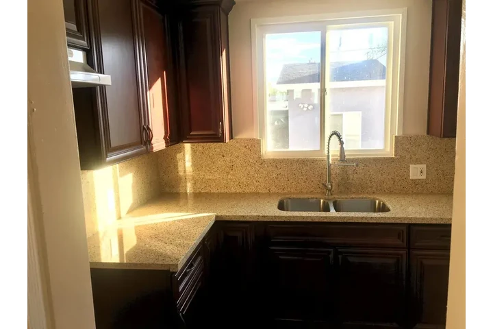 $1520 : North Hollywood 3/1 🏡 image 3