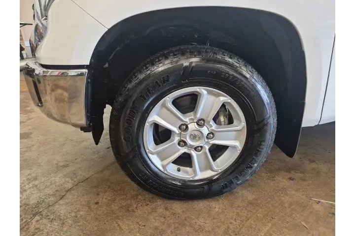 $37488 : Toyota Tundra 2021 4x4 SR 4d image 10
