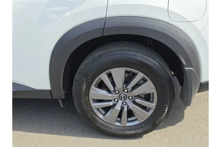 $28756 : Nissan Pathfinder 2025 AWD S image 8