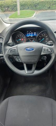 $5000 : Se vende Ford Focus SE 2016 image 6