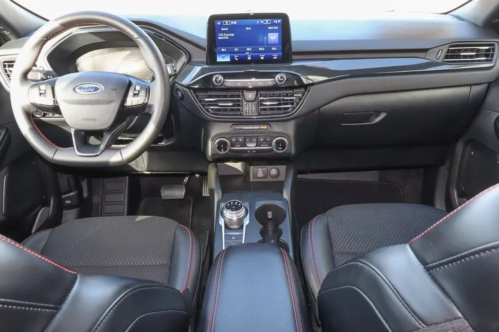 $24988 : 2025 Escape ST-Line AWD image 10