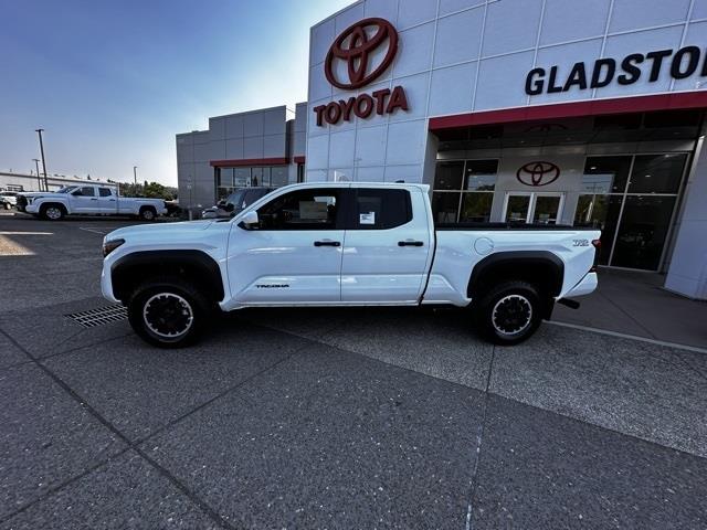 $53695 : 2024 Tacoma TRD Off-Road image 2