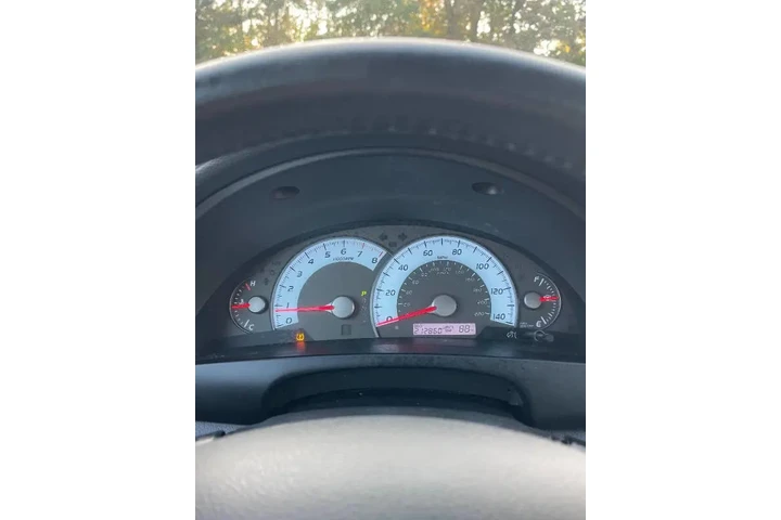 $4800 : 2010 Camry SE image 7