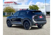 $26773 : Nissan Kicks 2026 SR 4dr Cro thumbnail