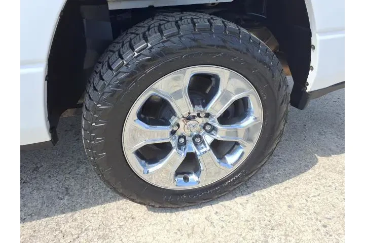 $20995 : Dodge Challenger 2018 R/T 2d image 6