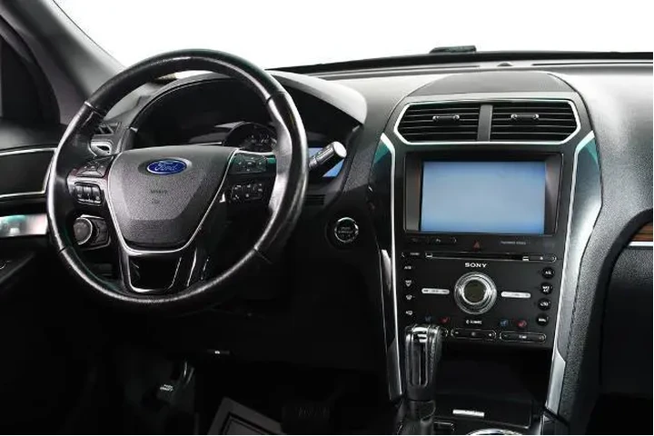 $9955 : Ford Explorer 2016 AWD Limit image 8