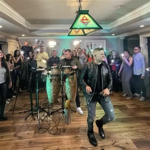Grupo de Musica Latina Atlanta image 4